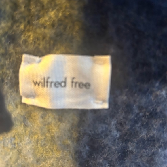 Wilfred Geneva scarf. Blue and  yellow . Wool - Picture 6 of 6